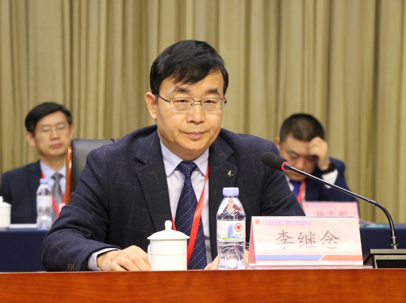 堅守初心拼搏興業(yè) 加快構建發(fā)展新模式...